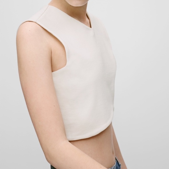Aritzia White Fitted Crop Top - Picture 2 of 6